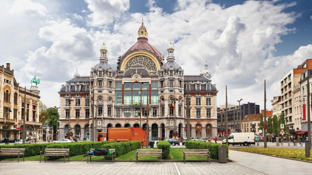 Holiday Inn Express Antwerp - City Centre, An Ihg Hotel Buitenkant foto